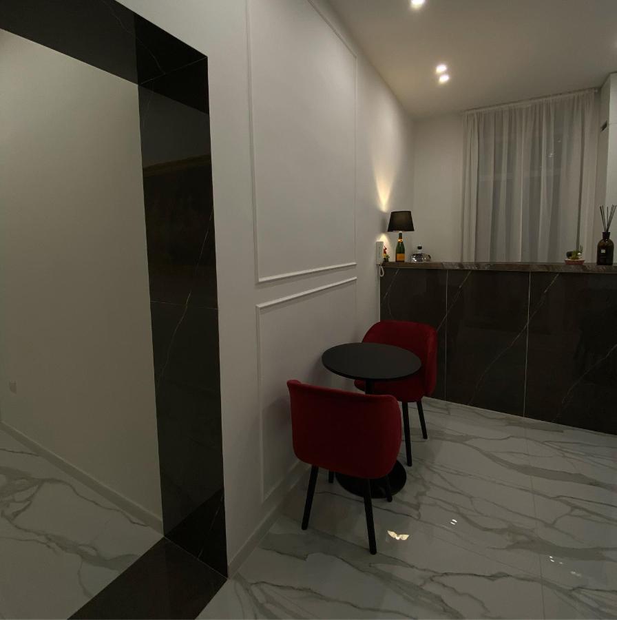 Gualtieri B&B - Luxury Rooms Сан-Джорджо-а-Кремано Экстерьер фото