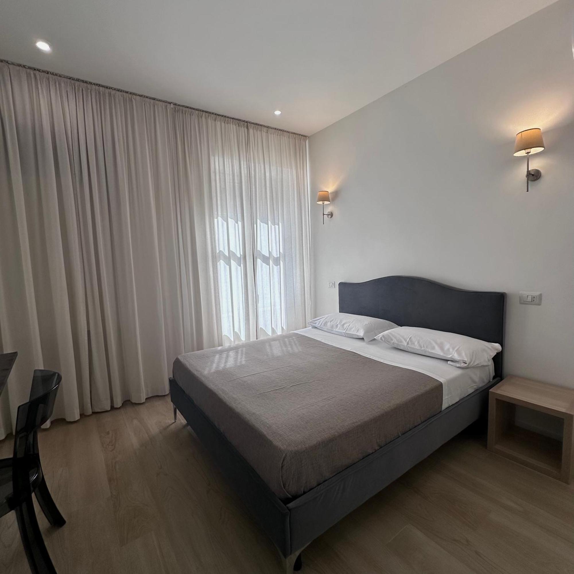 Gualtieri B&B - Luxury Rooms Сан-Джорджо-а-Кремано Номер фото